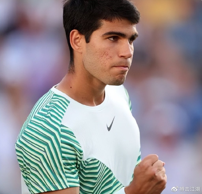 在当今足球 在当今足球